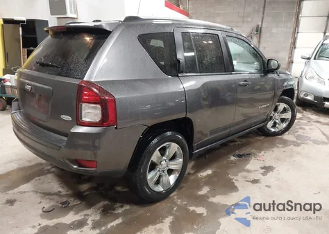 2015 Jeep Compass Latitude z USA, uszkodzony, nr VIN 1C4NJDEB3FD208136